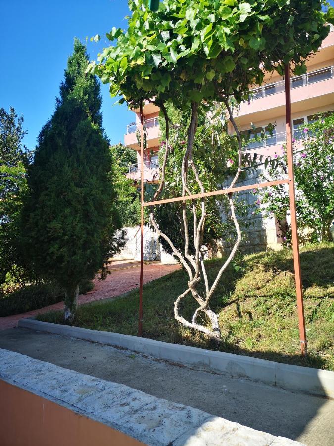 Apartmán Complex Karia III Kavarna Exteriér fotografie