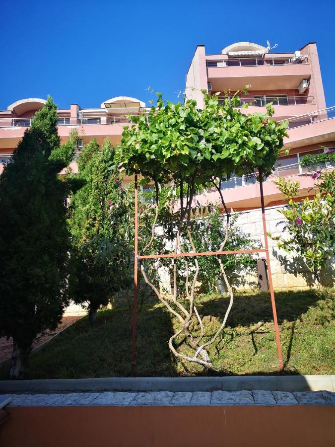 Apartmán Complex Karia III Kavarna Exteriér fotografie