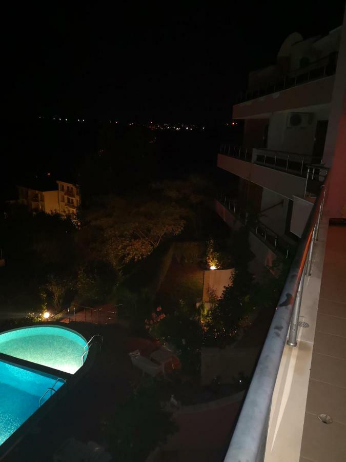 Apartmán Complex Karia III Kavarna Exteriér fotografie