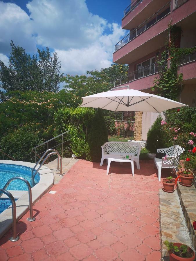 Apartmán Complex Karia III Kavarna Exteriér fotografie